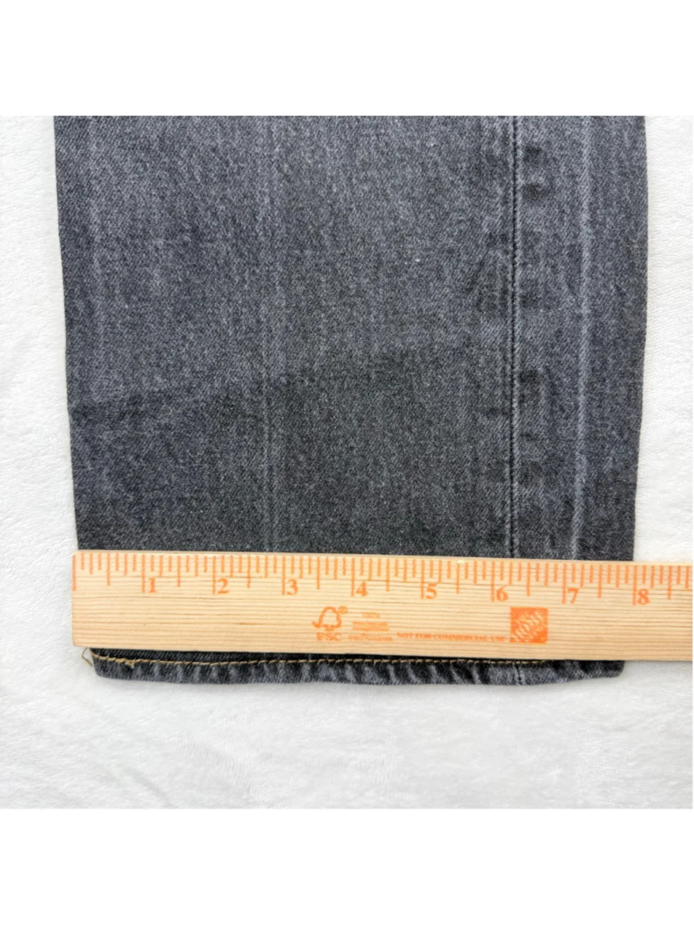 Men's Levi's 501 32x30 Button Fly Straight Leg Jeans Black (Actual 32x28)